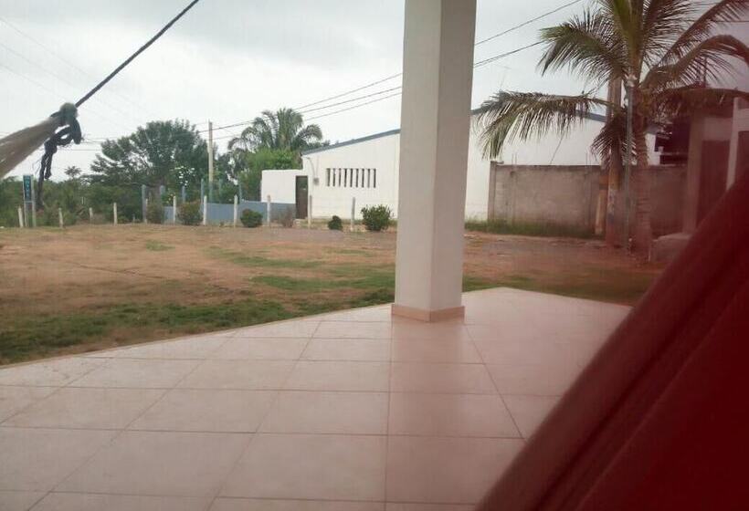 هتل Brisas Del Mar San Antero