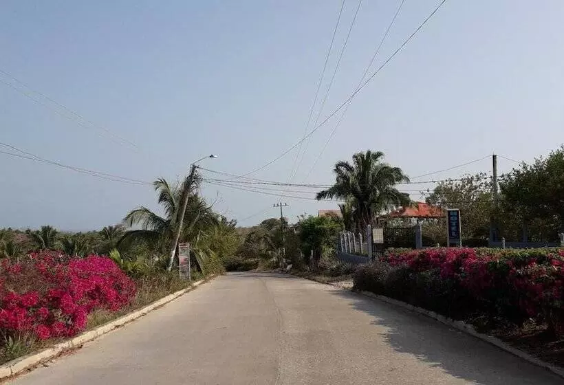 ホテル Brisas Del Mar San Antero