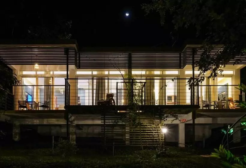 Hotelli Kuruva Island Resort And Spa   By Kabini Breeze, Wayanad