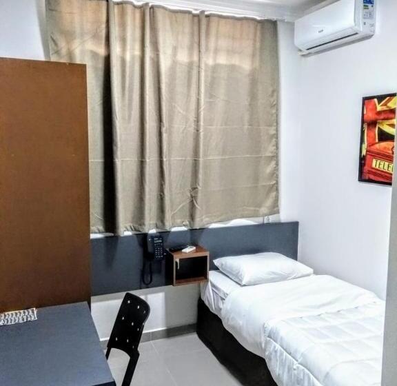 Отель London Executive