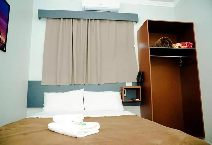 Hotelli London Executive