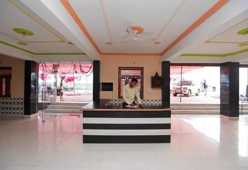 ホテル Oyo 44134  Radhika Resort