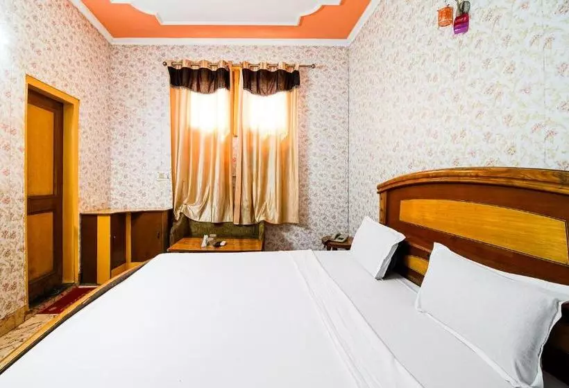 Hotelli Spot On 37066  Aman Palace