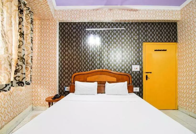 Hotelli Spot On 37066  Aman Palace
