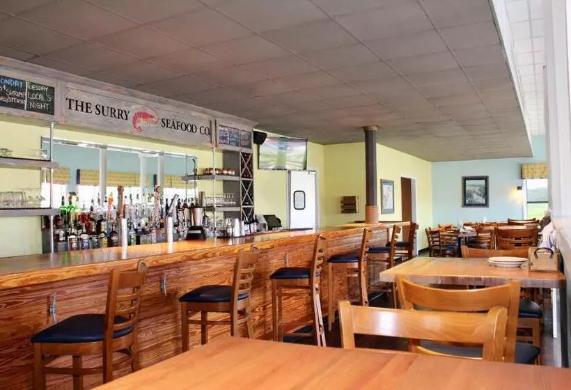 Hotelli Surry Seafood Company