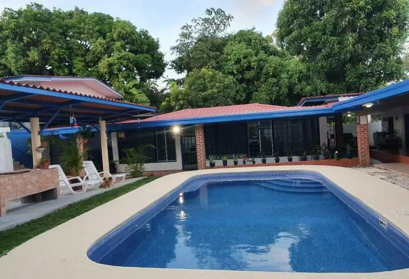 ペンション Hostal Villa Mayte Coronado