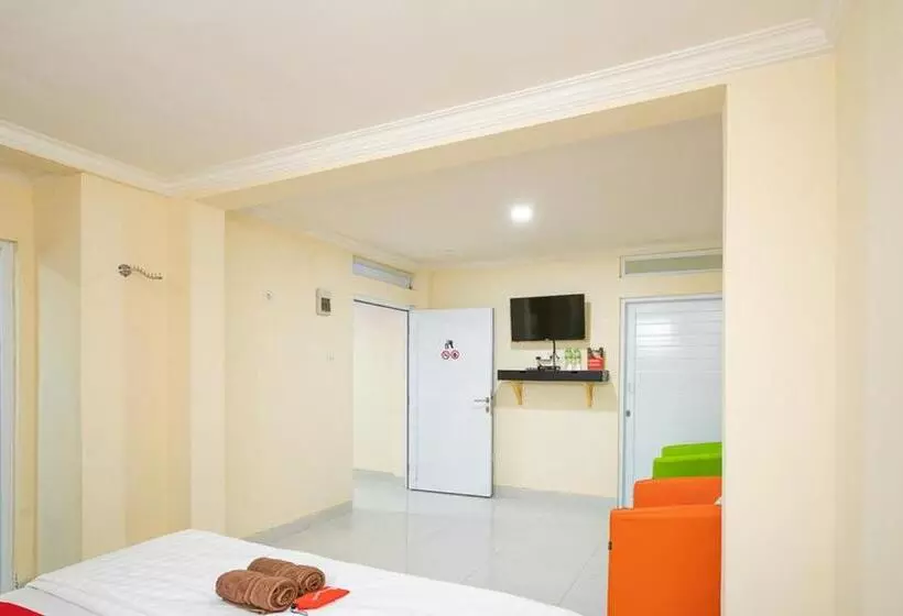 ペンション Reddoorz Syariah Near Exit Toll Ciawi