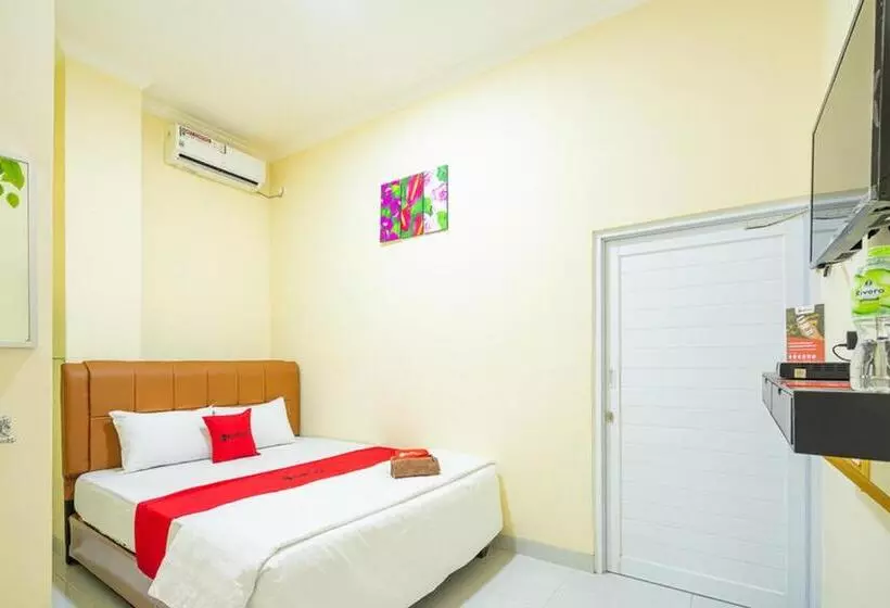 ペンション Reddoorz Syariah Near Exit Toll Ciawi