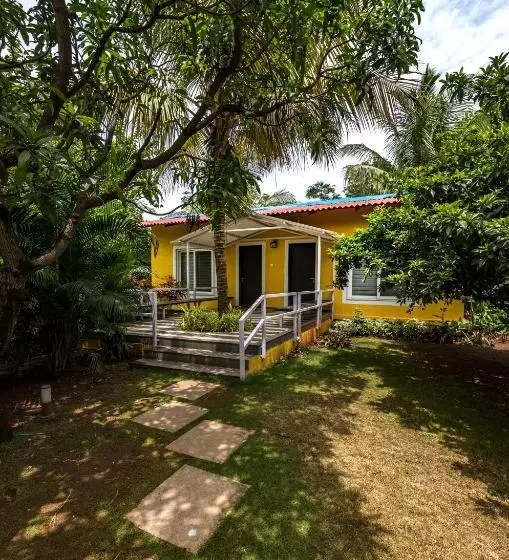 Majatalo Saffronstays Casa Manga, Karjat   Pet Friendly Pool Villa Near Nd S Film World And Saltt