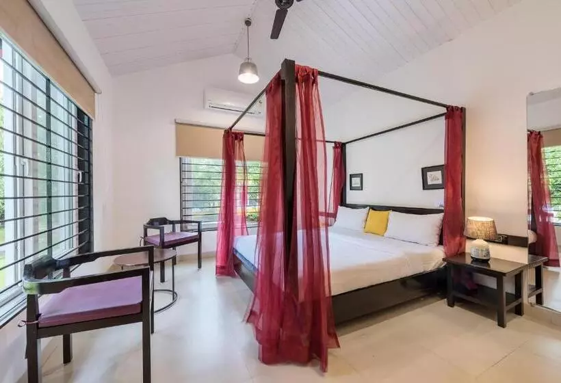 Majatalo Saffronstays Casa Manga, Karjat   Pet Friendly Pool Villa Near Nd S Film World And Saltt