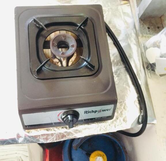 پانسیون Screwpine Beach Villa