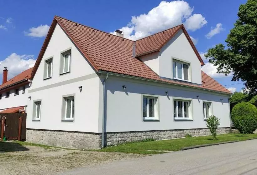 Majatalo Ubytování U Knotků