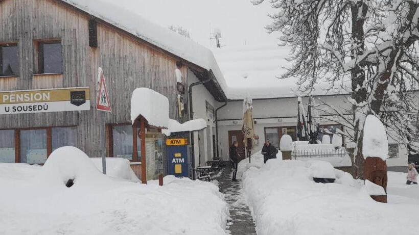 פנסיון Penzion A Restaurace U Sousedů