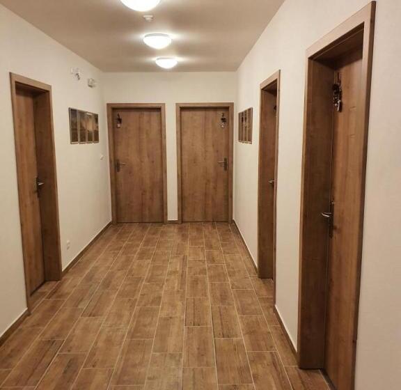 פנסיון Penzion A Restaurace U Sousedů