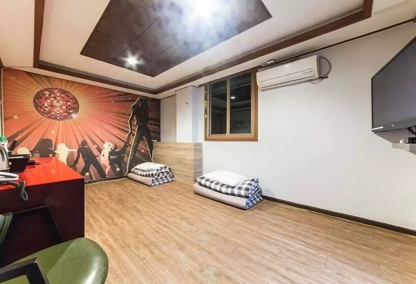 Pocheon Royal Motel