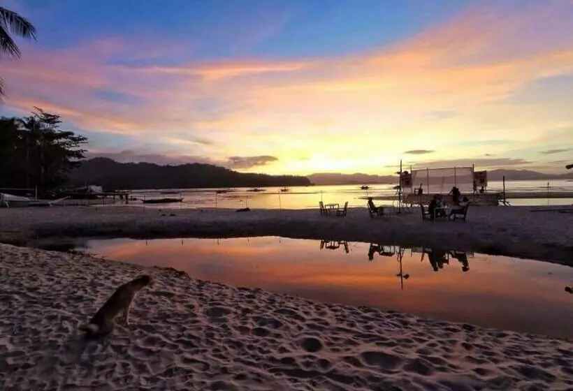 Retkeilymaja Aquarius   Port Barton