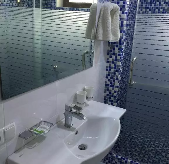 ユースホステル Green Canyon Uzbekistan