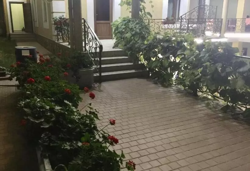 ユースホステル Green Canyon Uzbekistan