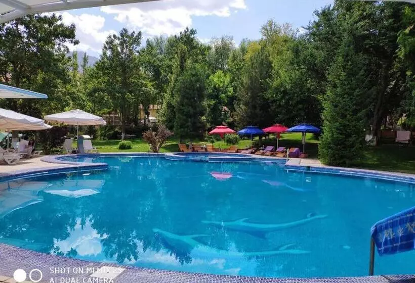 ユースホステル Green Canyon Uzbekistan