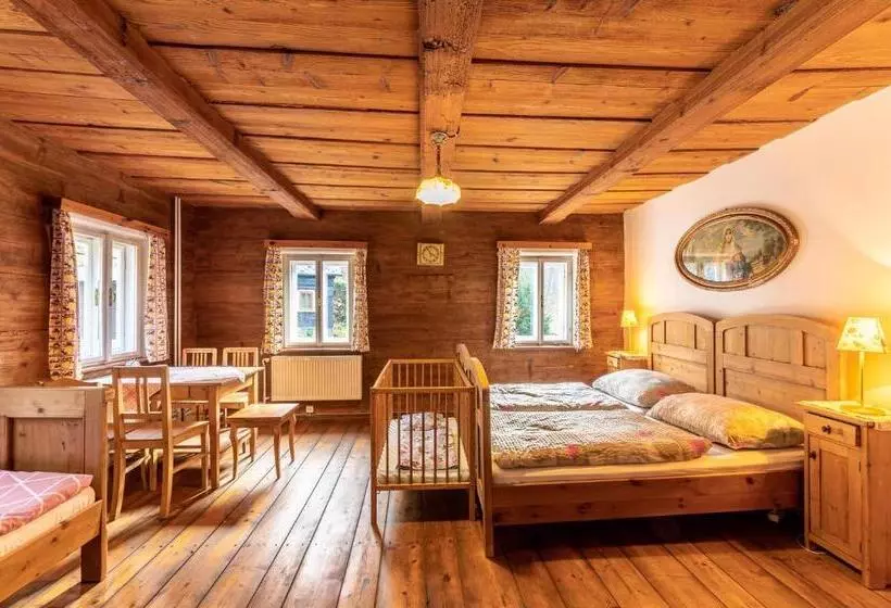 Retkeilymaja Penzion Na Bělidle