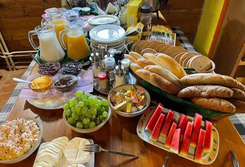 Retkeilymaja Penzion Na Bělidle