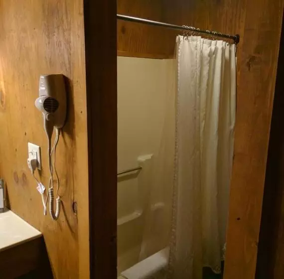 Aamiaismajoitus (B&B) The Sugar Creek Retreat