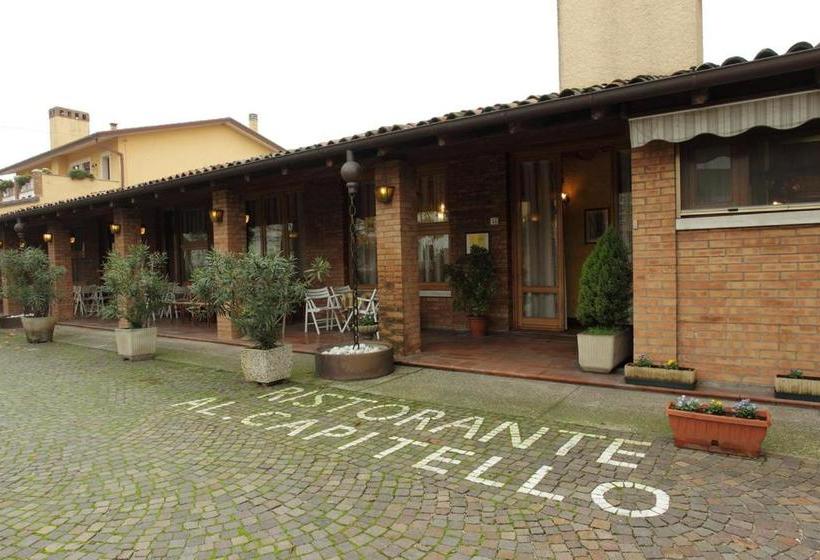 ホテル Ristorante Albergo Al Capitello