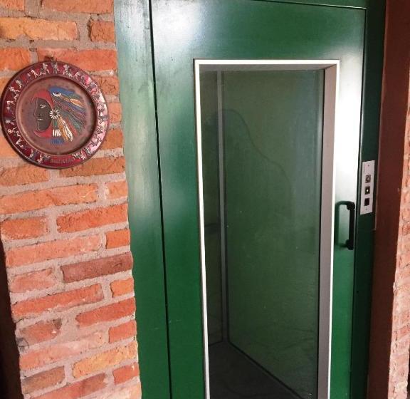 ホテル Ristorante Albergo Al Capitello