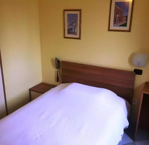 ホテル Ristorante Albergo Al Capitello