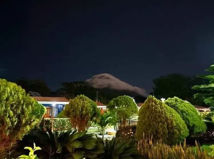 هتل Cabañas El Paraíso Ometepe