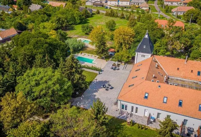 ホテル Herczeg Udvarház Poroszló
