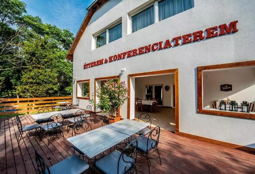 ホテル Herczeg Udvarház Poroszló