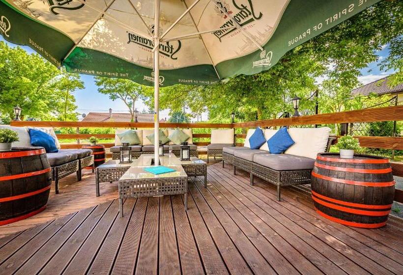 Отель Herczeg Udvarház Poroszló