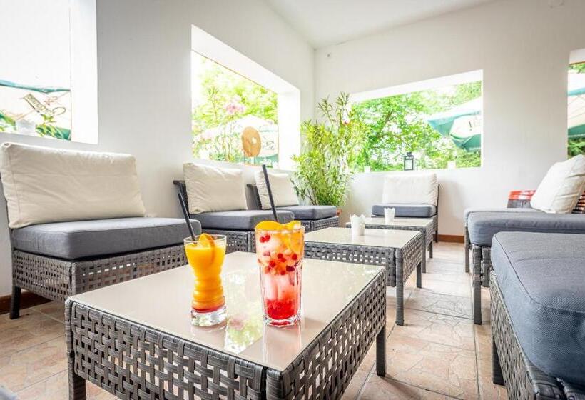 Отель Herczeg Udvarház Poroszló