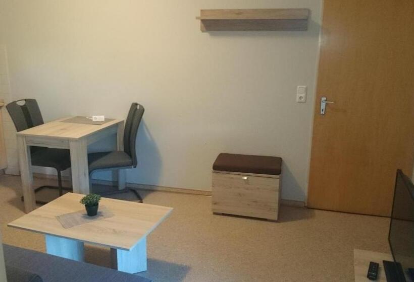 בית מלון כפרי Landgasthof Und Pension Zum Löwen