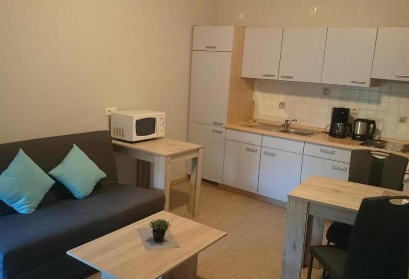 בית מלון כפרי Landgasthof Und Pension Zum Löwen