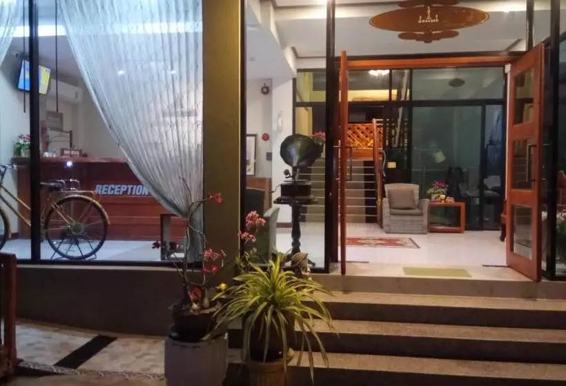 ホテル Landmark Maha Sarakham