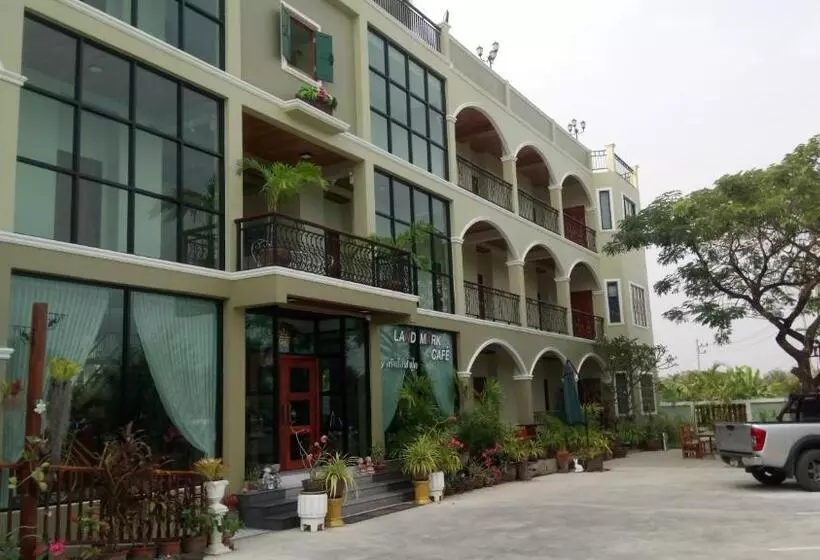 ホテル Landmark Maha Sarakham