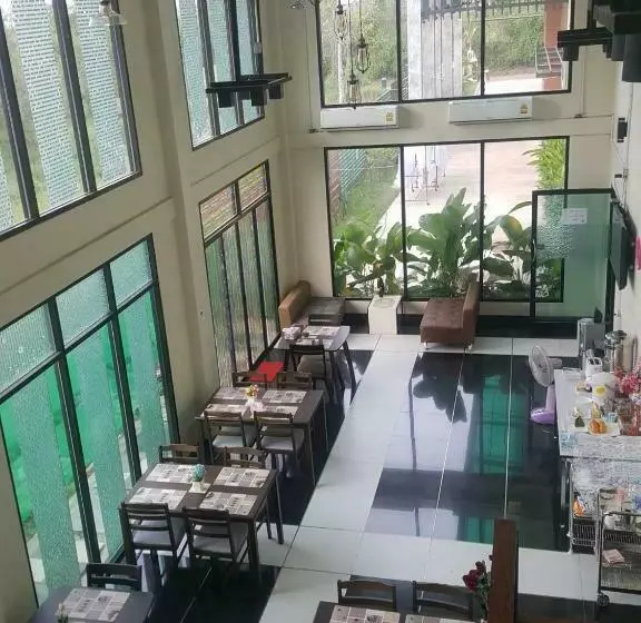Hotelli Mee Place