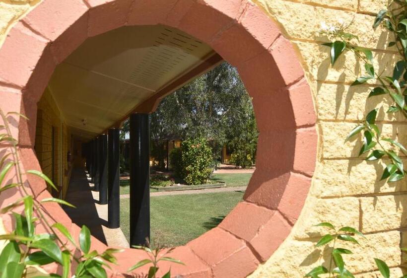 Отель Mundubbera Billabong Motor Inn