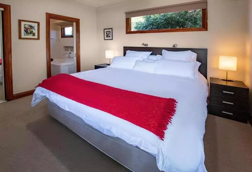 Hotelli Raynella Alpaca Farmstay