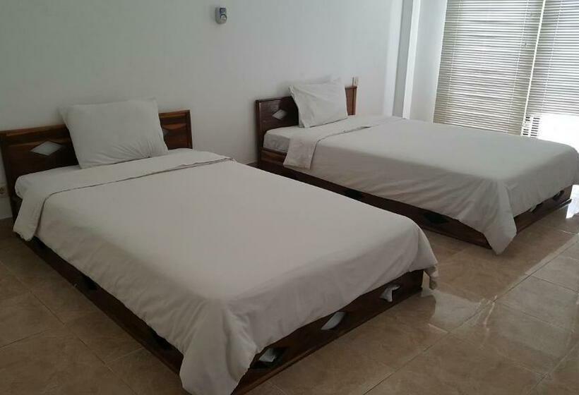 בית מלון כפרי Spear Villa