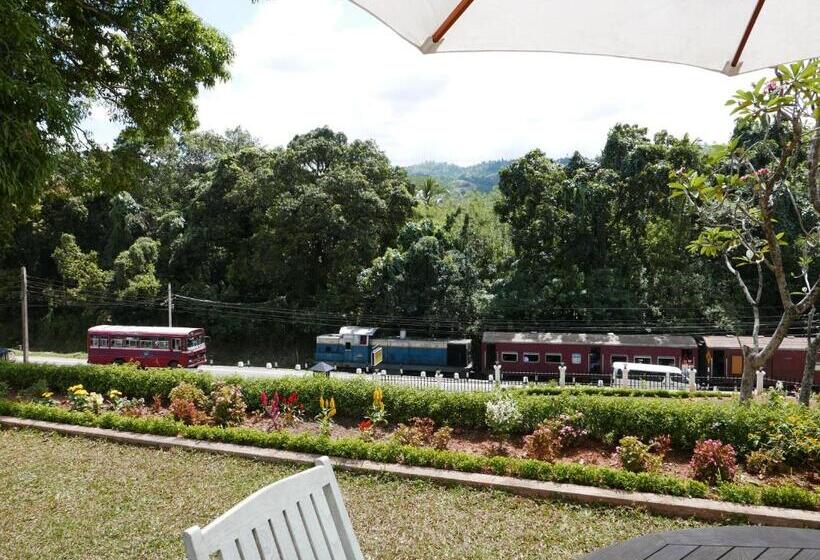 هتل Villa Nilmalee