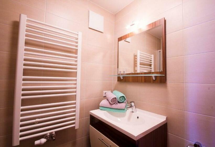 Hotel Pension Zum Raubritter