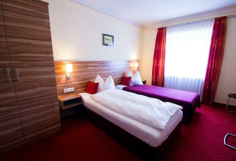 Hotel Pension Zum Raubritter