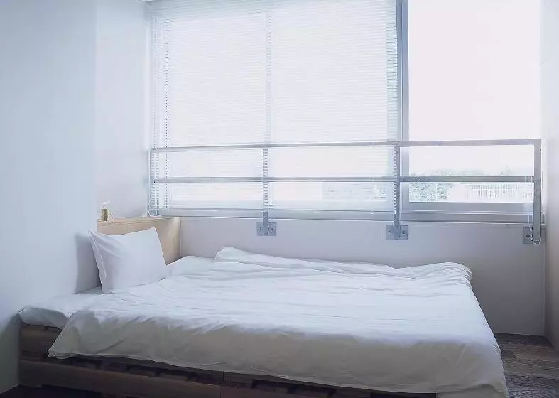 Iwashi Building Hostel