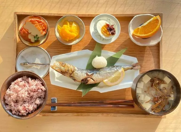 Iwashi Building Hostel