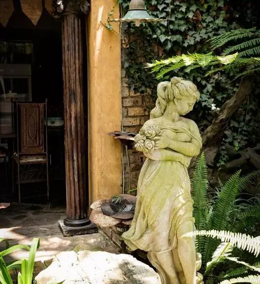 Majatalo De Loft Guesthouse