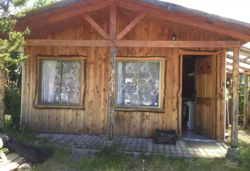 ペンション Hostal Y Cabañas Ventisquero