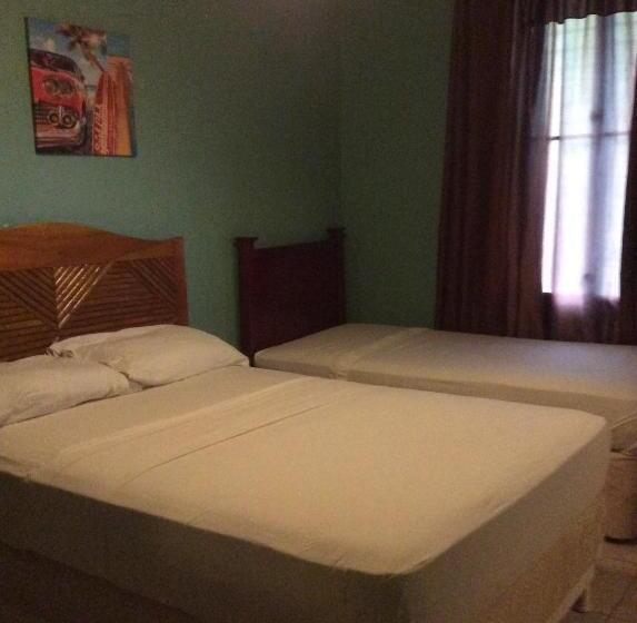 بنسيون Hostel Guayacan